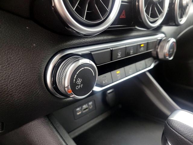 Photo of 2023 Silver Nissan Sentra