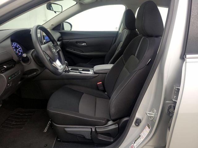Photo of 2023 Silver Nissan Sentra