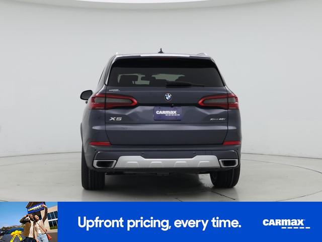 Photo of 2019 Gray BMW X5