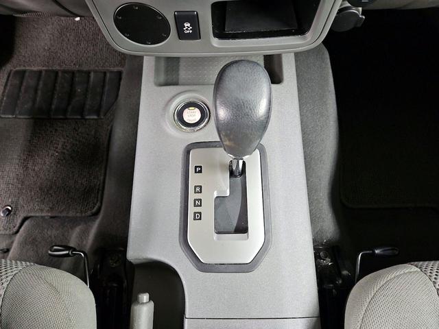 Photo of 2021 Gray Nissan Frontier