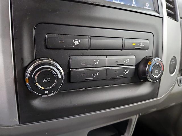 Photo of 2021 Gray Nissan Frontier