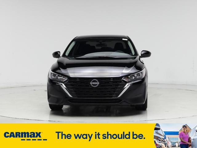 Photo of 2024 Black Nissan Sentra
