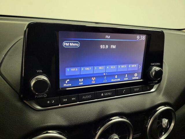 Photo of 2024 Black Nissan Sentra