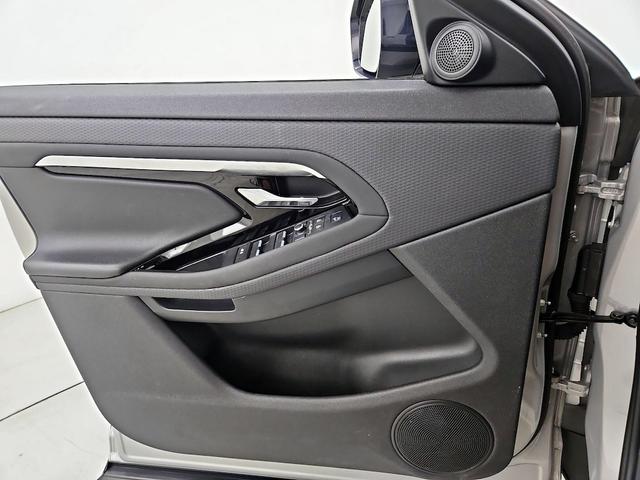 Photo of 2022 Gray Land Rover Range Rover Evoque