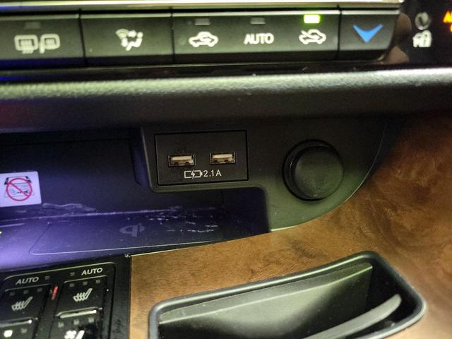 Photo of 2022 Black Lexus RX 350