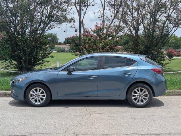 Photo of 2016 Blue Reflex Mica Mazda Mazda3