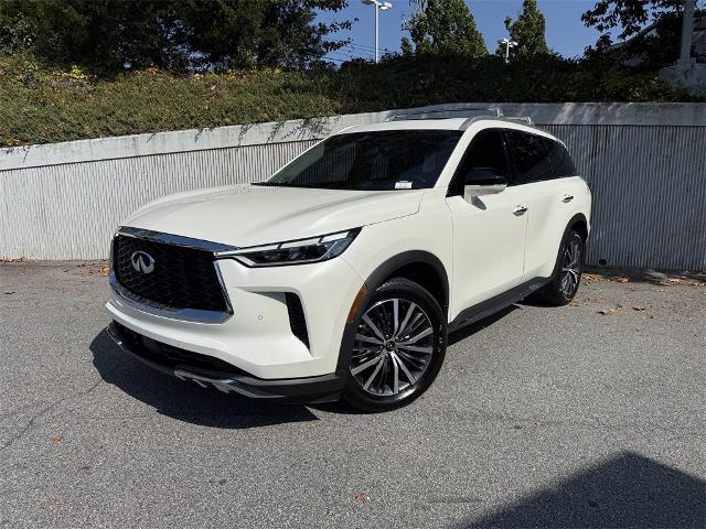 Photo of 2022 Majestic White INFINITI QX60