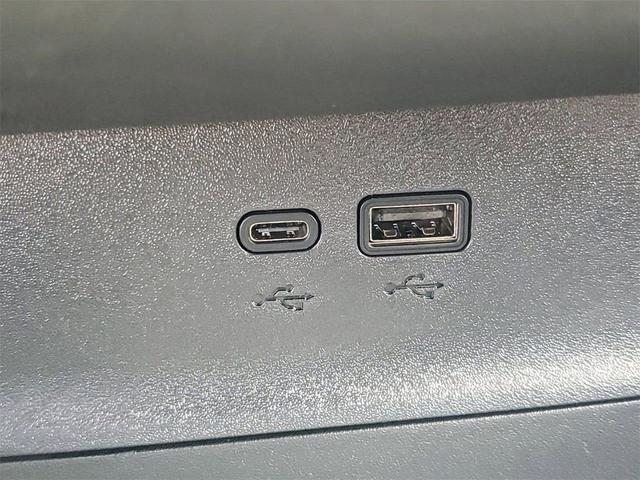 Photo of 2026 Summit White Chevrolet Equinox