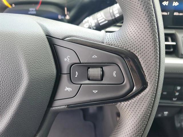 Photo of 2026 Summit White Chevrolet Trailblazer