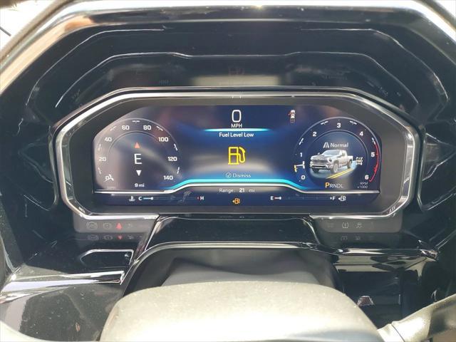 Photo of 2025 Summit White Chevrolet Silverado 2500
