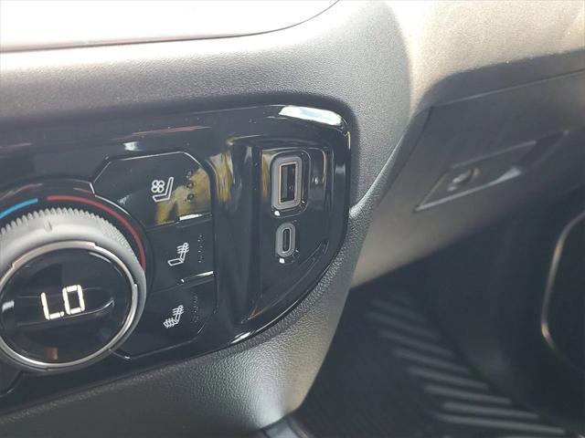 Photo of 2025 Summit White Chevrolet Silverado 2500
