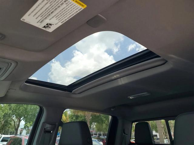 Photo of 2025 Summit White Chevrolet Silverado 2500