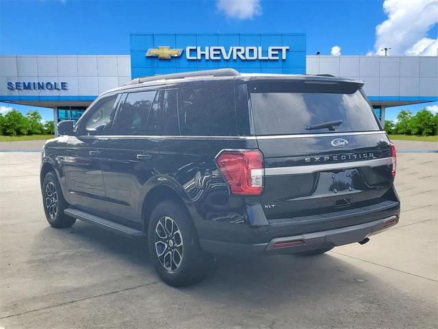 Photo of 2022 Agate Black Metallic Ford Expedition