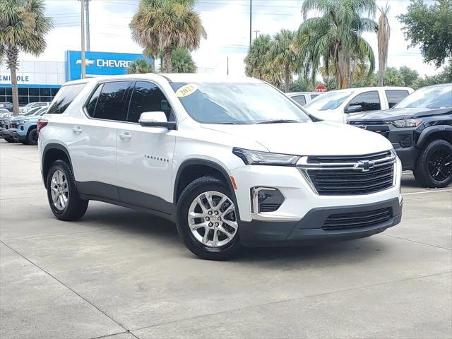 Photo of 2023 Summit White Chevrolet Traverse