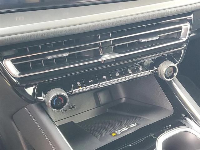 Photo of 2026 Sterling Gray Metallic Chevrolet Traverse