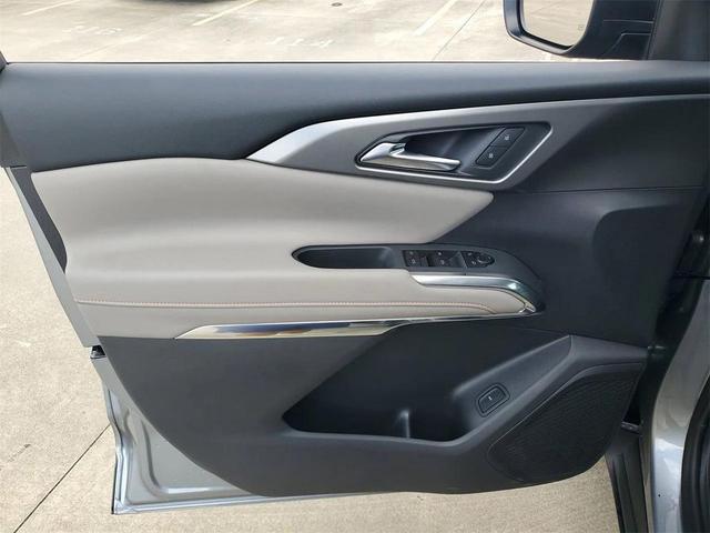 Photo of 2026 Sterling Gray Metallic Chevrolet Traverse