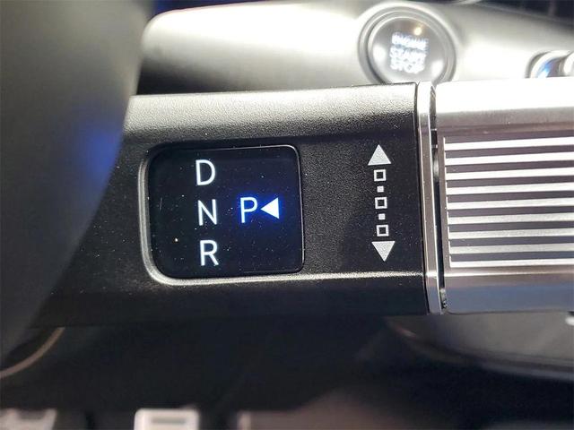 Photo of 2024 Abyss Black Pearl Hyundai KONA