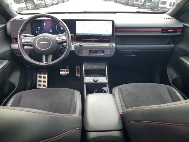 Photo of 2024 Abyss Black Pearl Hyundai KONA