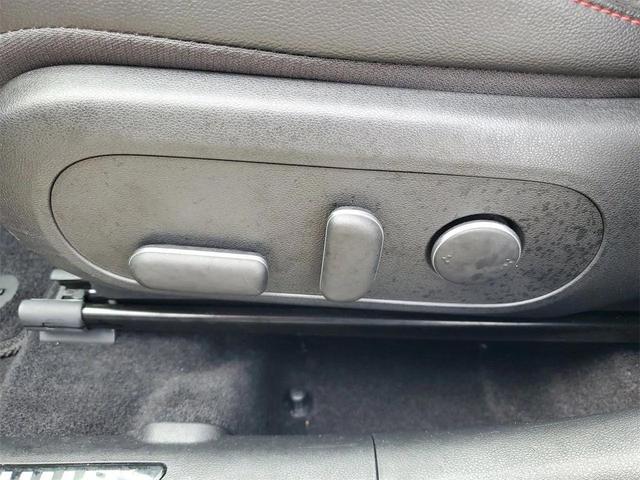 Photo of 2024 Abyss Black Pearl Hyundai KONA