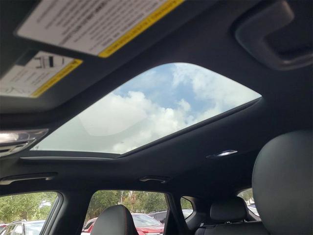 Photo of 2024 Abyss Black Pearl Hyundai KONA