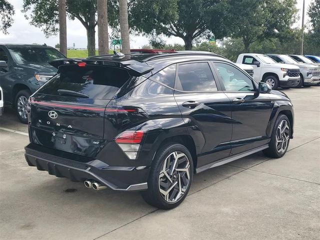Photo of 2024 Abyss Black Pearl Hyundai KONA