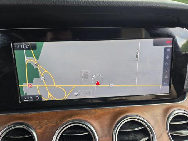 Photo of 2017 White Mercedes-Benz E-Class