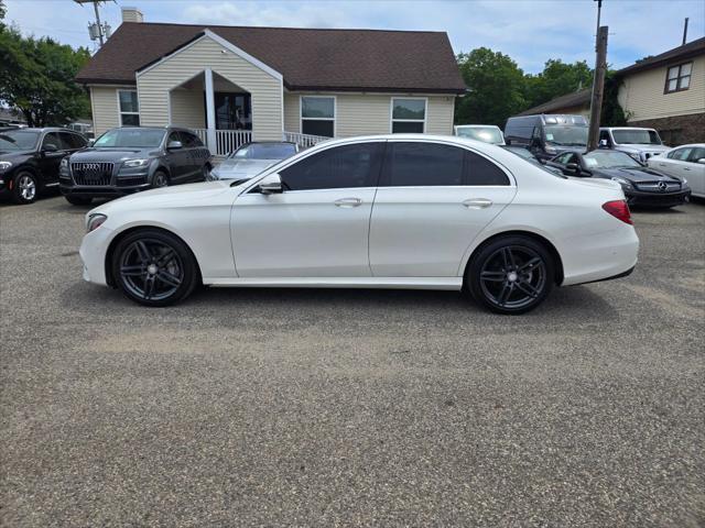 Photo of 2017 White Mercedes-Benz E-Class
