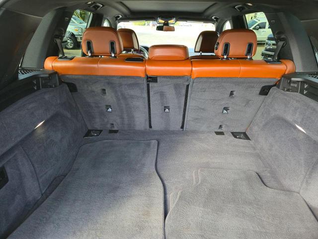 Photo of 2019 Carbon Black Metallic BMW X5