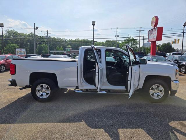 Photo of 2017 Summit White Chevrolet Silverado 1500