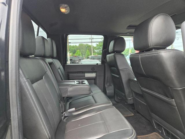Photo of 2015 Tuxedo Black Metallic Ford F-350