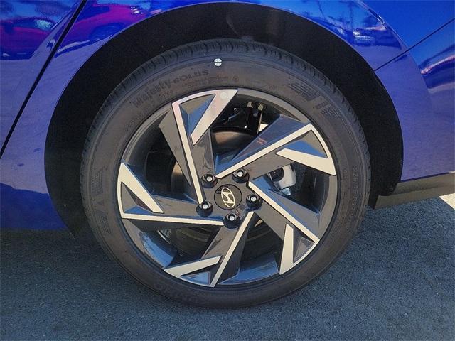 Photo of 2025 Intense Blue Hyundai ELANTRA