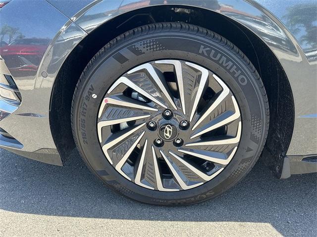 Photo of 2025 Portofino Gray Hyundai SONATA Hybrid