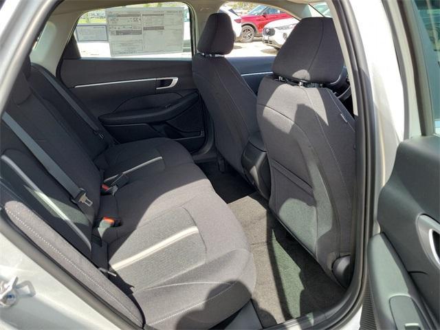 Photo of 2025 Silver Hyundai SONATA
