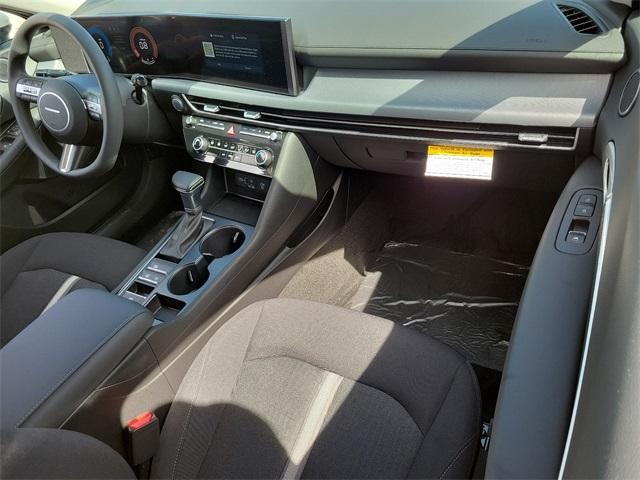 Photo of 2025 Silver Hyundai SONATA