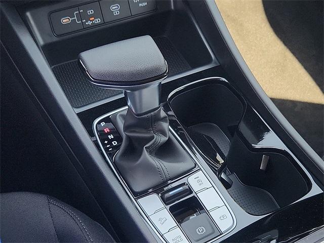 Photo of 2025 Shimmering Silver Hyundai TUCSON