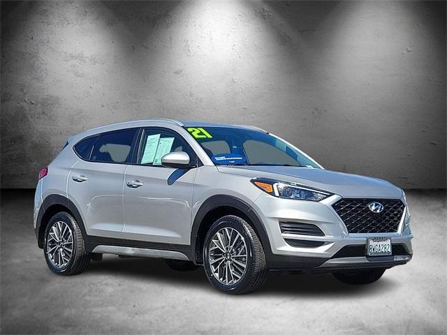 Photo of 2021 Stellar Silver Hyundai TUCSON
