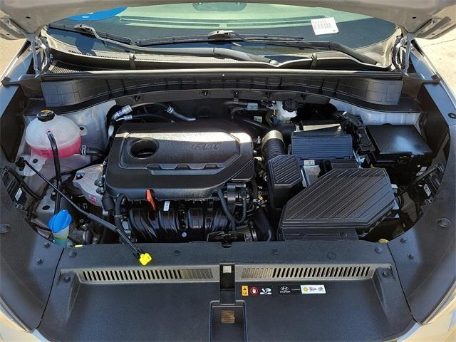 Photo of 2021 Stellar Silver Hyundai TUCSON