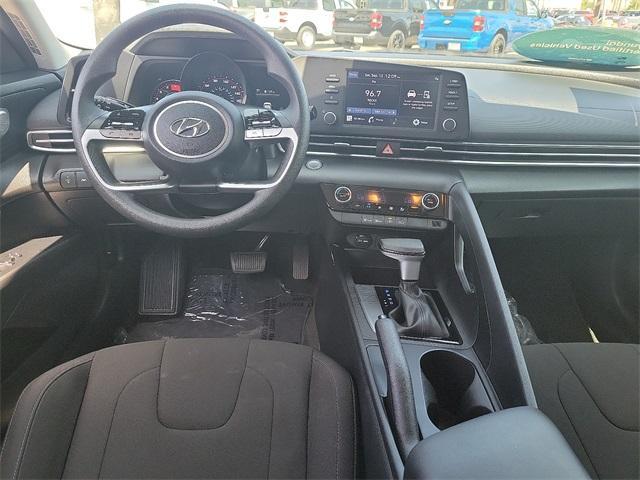 Photo of 2023 Phantom Black Hyundai ELANTRA