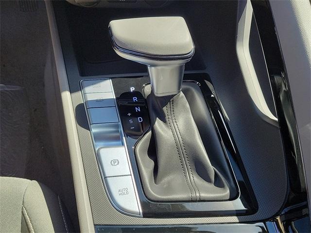 Photo of 2025 Red Hyundai ELANTRA