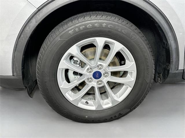 Photo of 2021 Iconic Silver Metallic Ford Escape