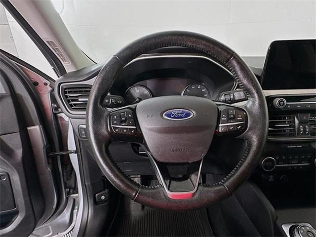 Photo of 2021 Iconic Silver Metallic Ford Escape