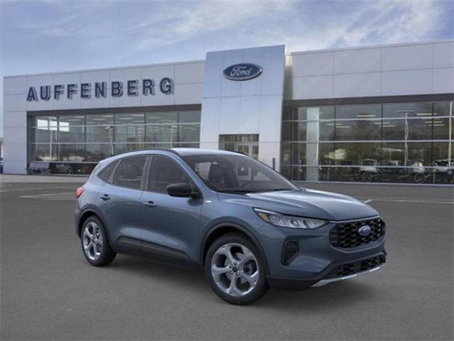 Photo of 2025 Blue Metallic Ford Escape