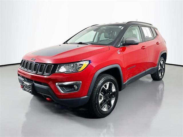 Photo of 2018 Redline Pearlcoat Jeep Compass