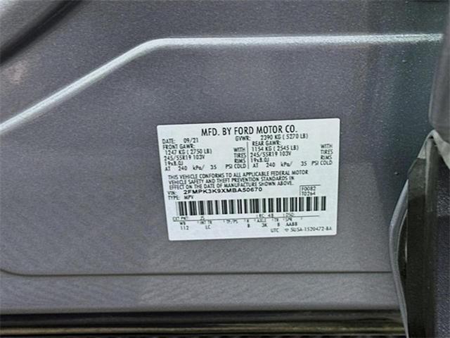 Photo of 2021 Iconic Silver Metallic Ford Edge