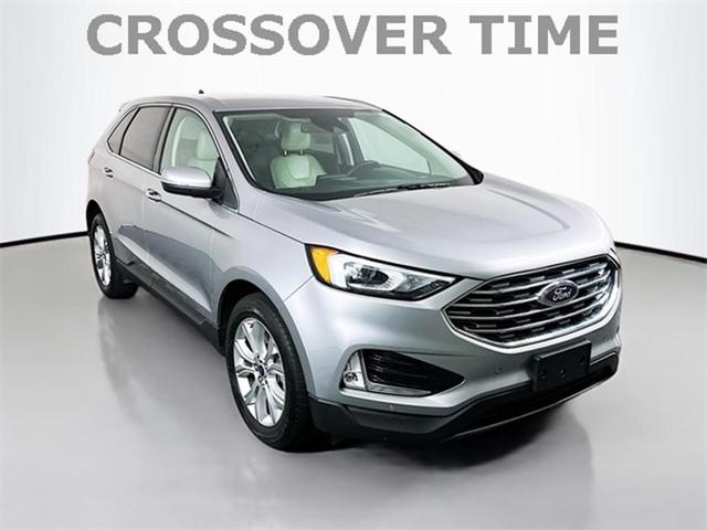Photo of 2021 Iconic Silver Metallic Ford Edge