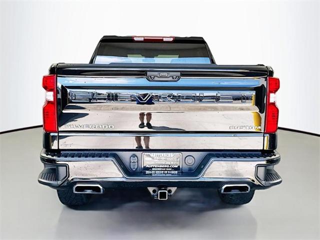 Photo of 2023 Black Chevrolet Silverado 1500
