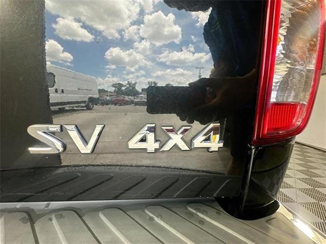 Photo of 2019 Magnetic Black Pearl Nissan Frontier