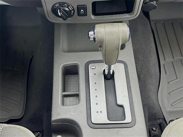 Photo of 2019 Magnetic Black Pearl Nissan Frontier