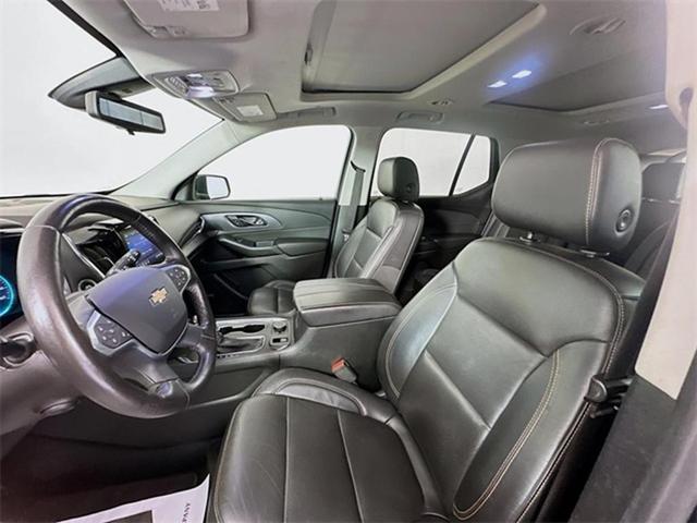 Photo of 2021 Graphite Metallic Chevrolet Traverse
