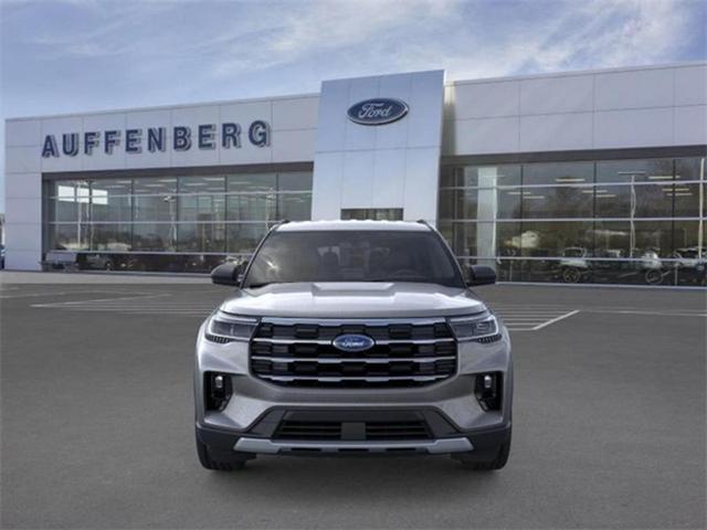 Photo of 2025 Gray Metallic Ford Explorer